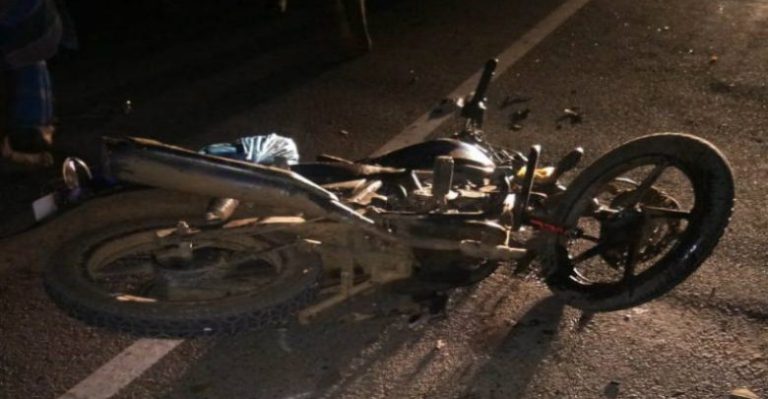 நினைவு நாளுக்கு  சென்ற வாலிபர் விபத்தில் பலி !