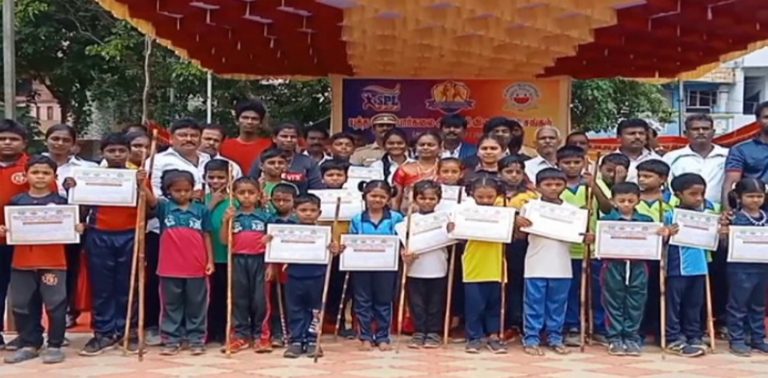 மாநில அளவில் நடைபெற்ற சிலம்ப போட்டி